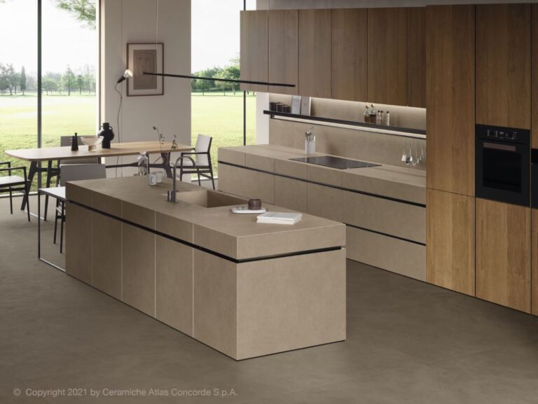 Atlas Concorde Boost Natural: Ecru en Umber: vloer en wand in harmonie